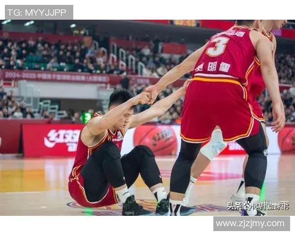 3月1日CBA精彩对决广州队与广东队比赛录像回顾与精彩瞬间分析 3月1日CBA精彩对决广州队与广东队比赛录像回顾与精彩瞬间分析