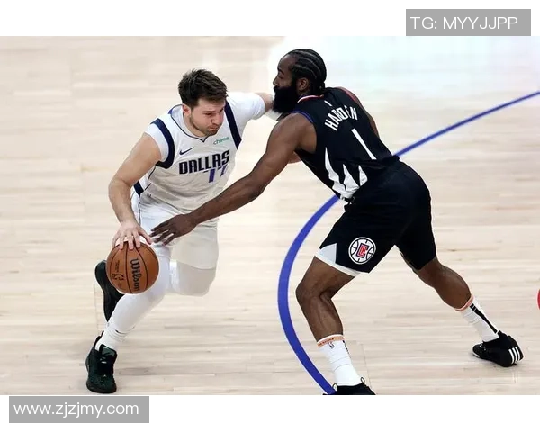 2016年10月5日勇士与快船激战回顾球星表现与比赛精彩瞬间分析